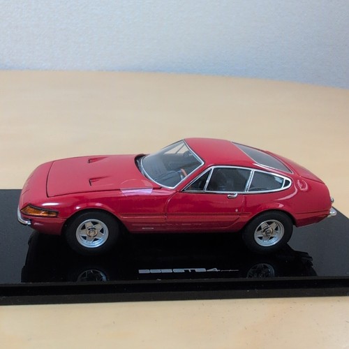 Ferrari 365 gtb 4 - 1/43,