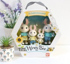 Figurines famille lapin