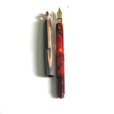 Casquette de luxe en bois