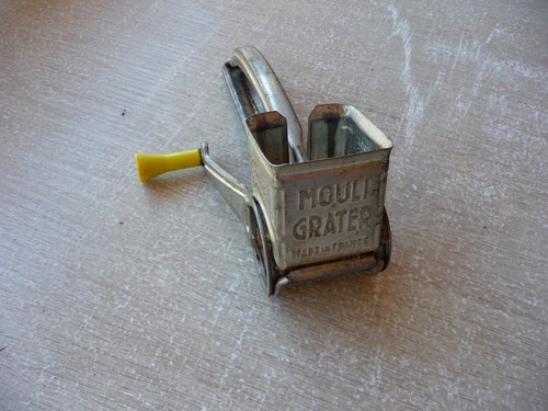 Ancienne râpe fromage - ancienne, à