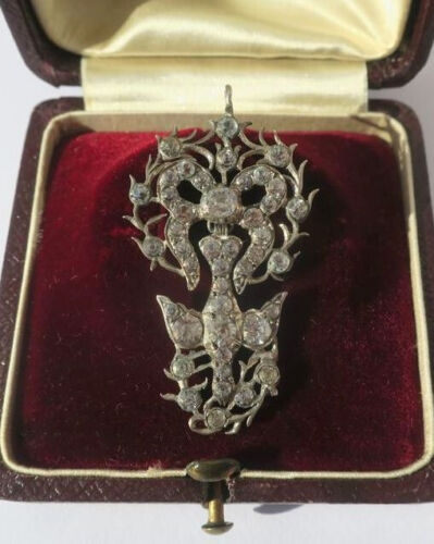 Grand pendentif ancien saint - ancien,
