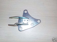 GOUSSET MOTEUR GAUCHE