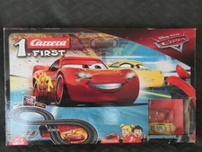 Circuit miniature Carrera First « Cars » 1/66
