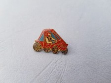 Pin's Auto / Car / Voiture - Sport automobile - Auto cross Buggy Rouge