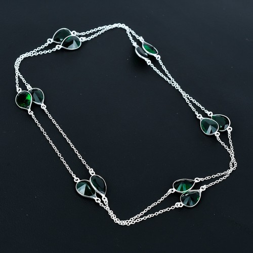 Collier bijou pierre