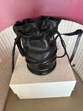 Très Joli Sac Alexander Mc Queen Seau Neuf 