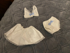 Vêtements pour poupée "style Marion de Femme d'aujourd'hui"