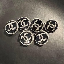 Lot de 6 boutons CHANEL