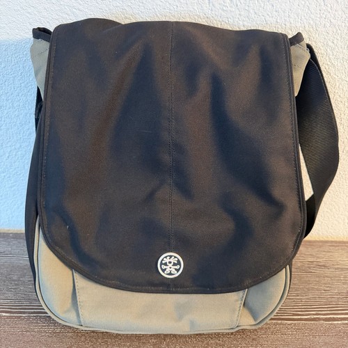 Crumpler the luncheon laptop - the,