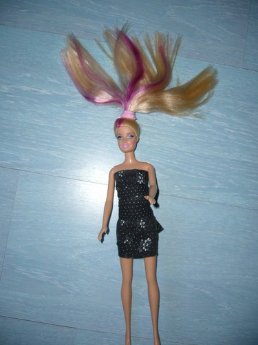 Poupée barbie habillée - barbie,