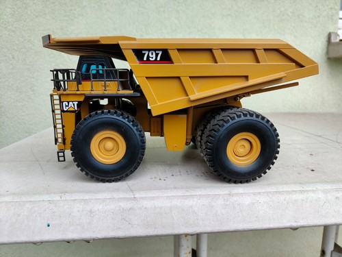 Dumper cat 797 - dumper,