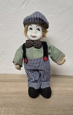 Poupée d'artiste poupée