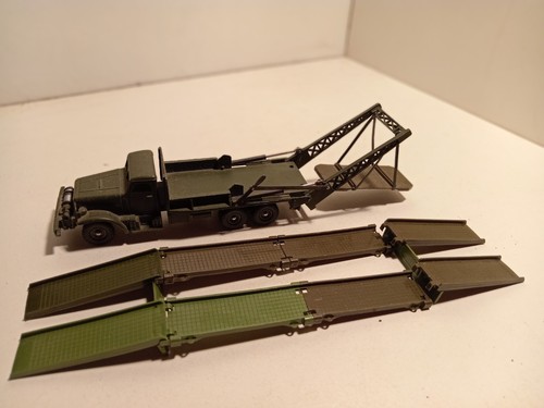 Dinky toys 884 gmc - dinky,