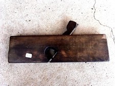 n°303) old tool plane, OUTIL ANCIEN , vieux rabot en bois , menuisier, ébéniste