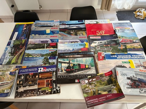 Lot catalogue train - 30, de