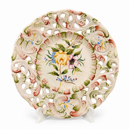 Assiette ajourée ancienne - , en