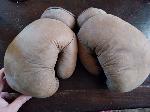 Ancienne paire gants de - de,