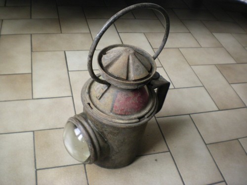 Lanterne ancienne à - ancienne,,