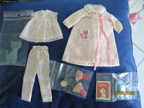 Rare 1964 barbie tenue outfit - rare,