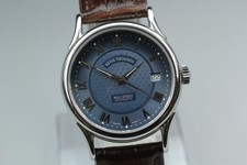 " près de : Mint " Revue