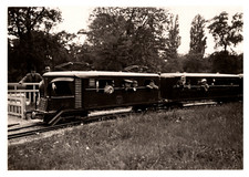 France, Neuilly sur Seine, manèges, train pour enfants Vintage silver print Ti