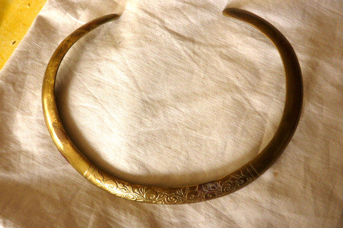 Collier torque bronze - en,