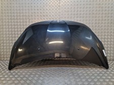 Capot moteur (trous gicleurs