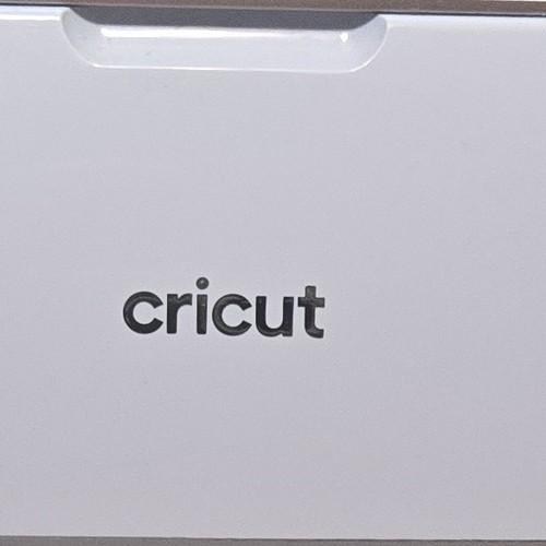 Cricut die cutting - cricut, machine