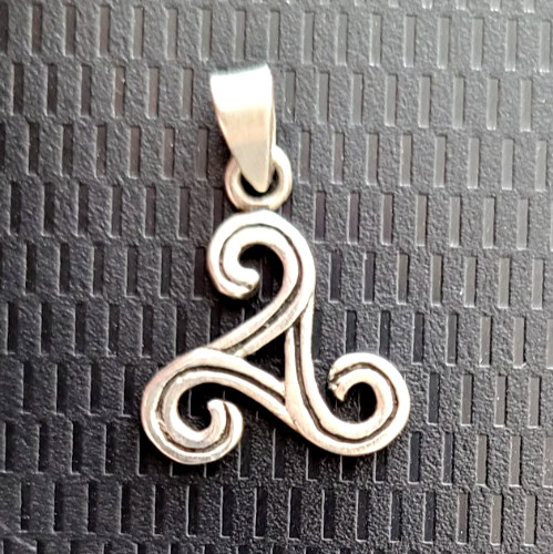 Pendentif triskel breton - pendentif, en