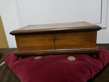 Boite travailleuse inscription - boite,
