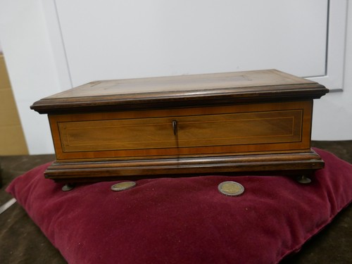 Boite travailleuse inscription - boite,
