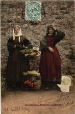 CPA Paysannes des Env. de