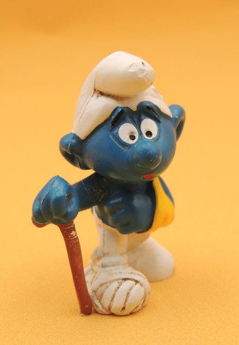 Figurine schtroumpfs blessé - -,