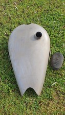 Réservoir moto ancienne