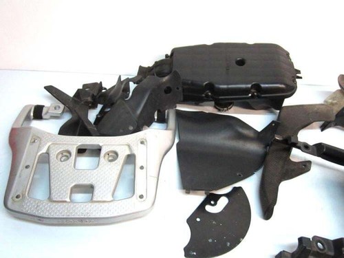 Plastiques mélangés honda - plastiques,
