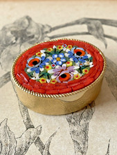 Charmante boite ancienne en