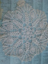 NAPPERON VINTAGE AU CROCHET