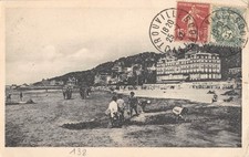 CPA 14 TROUVILLE / LA PLAGE /