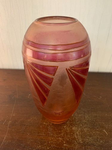 Vase ovoïde modèle art déco