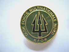 ANCIEN INSIGNE (FAB SHELI) TASK FORCE MULTINATIONALE NORD OPEX KFOR TRIDENT