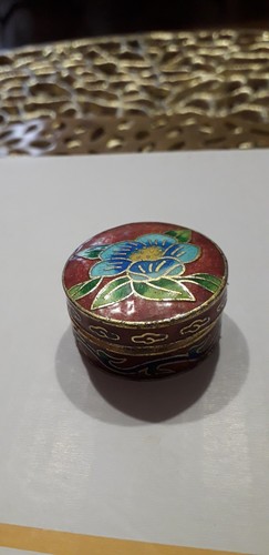 Jolie ancienne petite boite - ancienne,