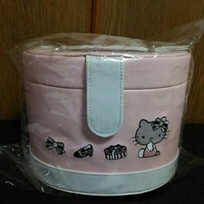 NEUF Hello Kitty Vanity Pouch