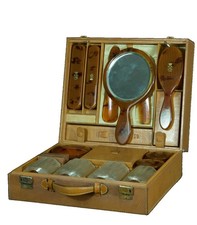 Ancien nécessaire voyage