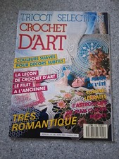 crochet  d'art "N° 136" très