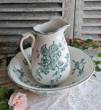 ANCIEN BROC ET CUVETTE DE TOILETTE TERRE DE FER ONNAING  LISERON