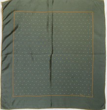 -Superbe Foulard  CHRISTIAN