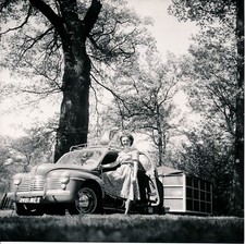 Auto c. 1950 - RENAULT 4 CV Remorque-Caravane - Div 12207