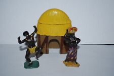 HUTTE AVEC DEUX AFICAINS PLOMB CREUX QUIRALU ALUDO BRITAINS