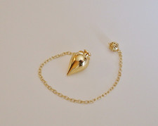 ° PENDULE  EN LAITON DORE