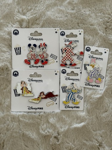 Lot pins disneyland - 5,